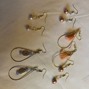 Looking to sell some homemade earrings never used they are 5.00$ per pair,